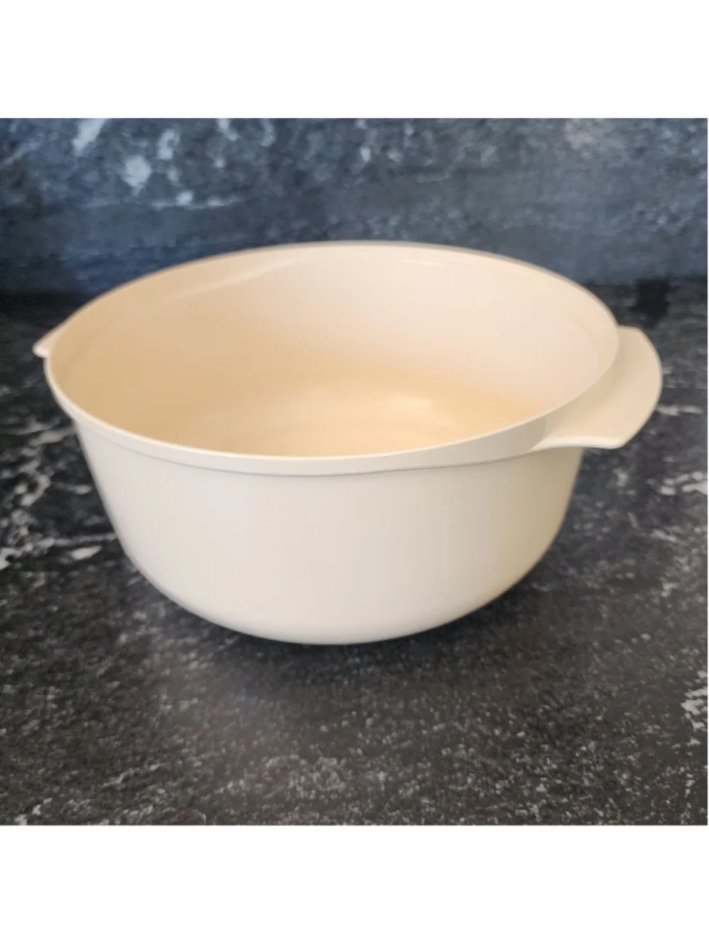 Tupperware Beige Microwave cook Pot  with Lid